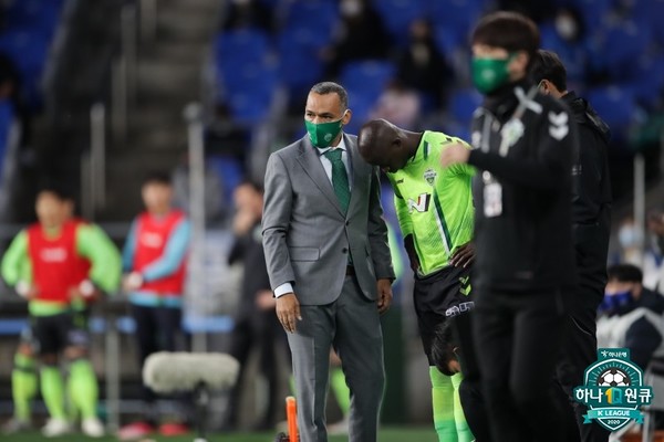 모라이스 감독(전북현대). 한국프로축구연맹