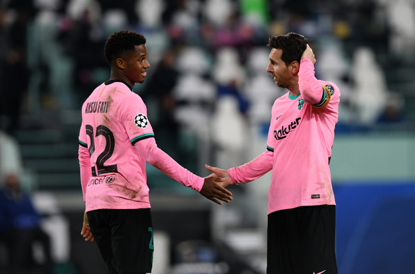 안수 파티(왼쪽)와 리오넬 메시(이상 바르셀로나). 게티이미지코리아