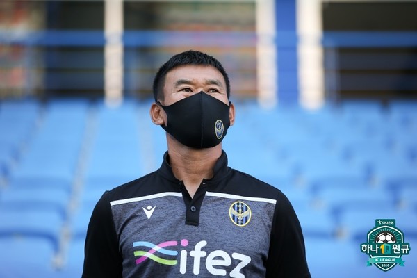 조성환 감독(인천유나이티드). 한국프로축구연맹