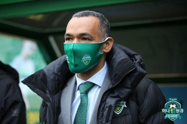모라이스 감독(전북현대). 한국프로축구연맹