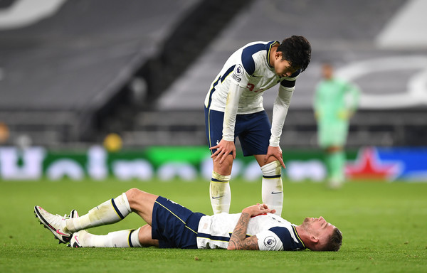 토비 알더베이럴트(아래)와 손흥민(이상 토트넘홋스퍼). 게티이미지코리아