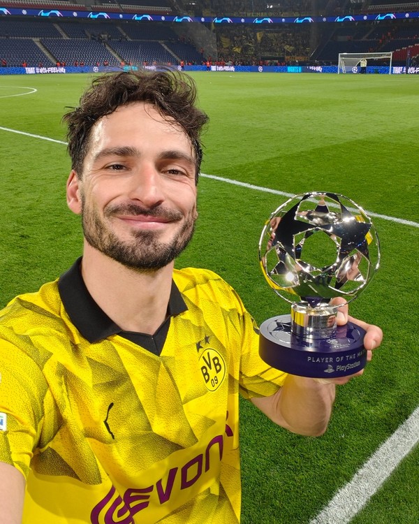 마츠 후멜스(보루시아도르트문트). 유럽축구연맹(UEFA) 챔피언스리그 X(구 트위터) 캡처