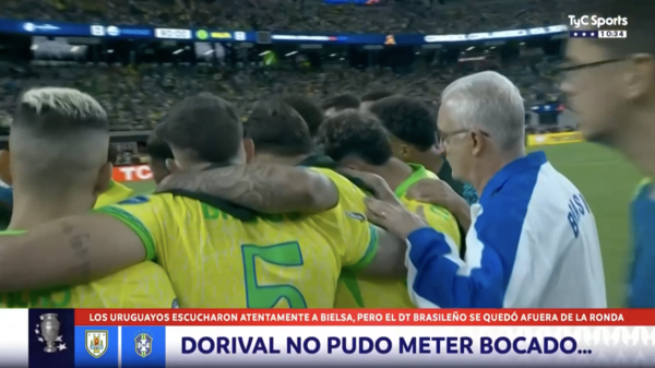 Técnico Tory Pau Jr. e jogadores do Brasil.  Captura esportiva Tyc