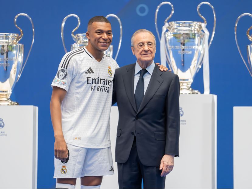 킬리안 음바페(왼쪽) 플로렌티노 페레스 회장(이상 레알마드리드). 레알마드리드 홈페이지 캡처