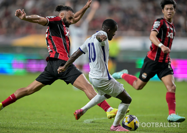 야고(가운데, FC안양). 서형권 기자