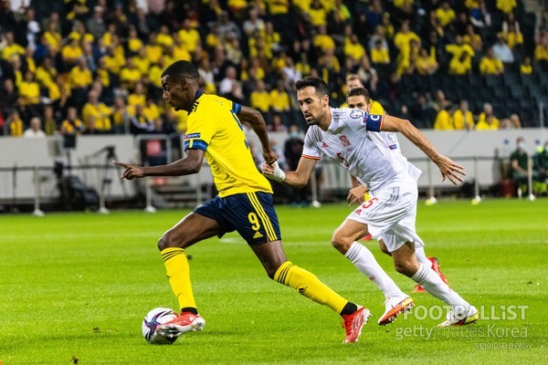 알렉산더 이삭(왼쪽, 스웨덴 축구대표팀). 게티이미지코리아