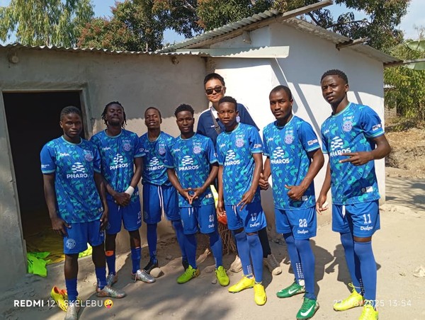 창박골과 치주물루유나이티드 선수단. 창박골 본인 제공