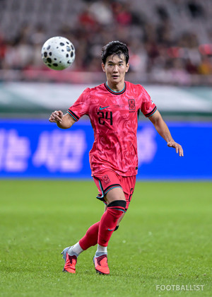 포백 전환과 미드필더 삼각형 배치 보도 캡처