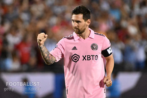 '38세 메시가 전성기 시절 역할을?' 마이애미식 '메시 가짜 9번' 완벽 성... - 뉴스 썸네일 이미지